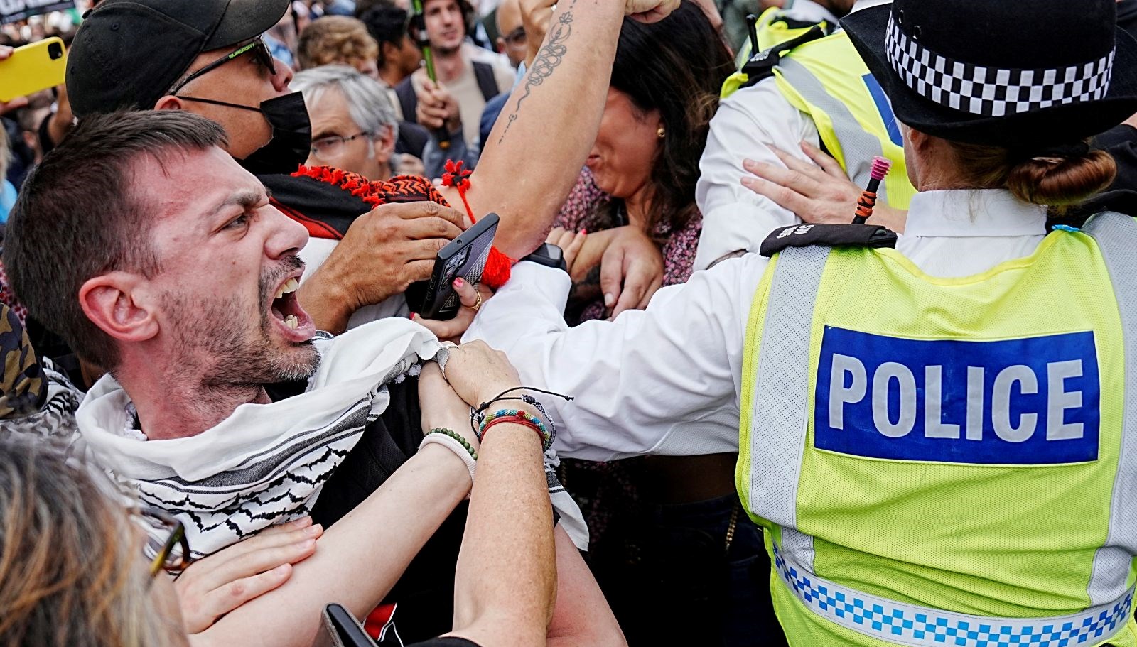 Gözaltı sayısı 890: İngiltere’de “Palestine Action” müdahalesi