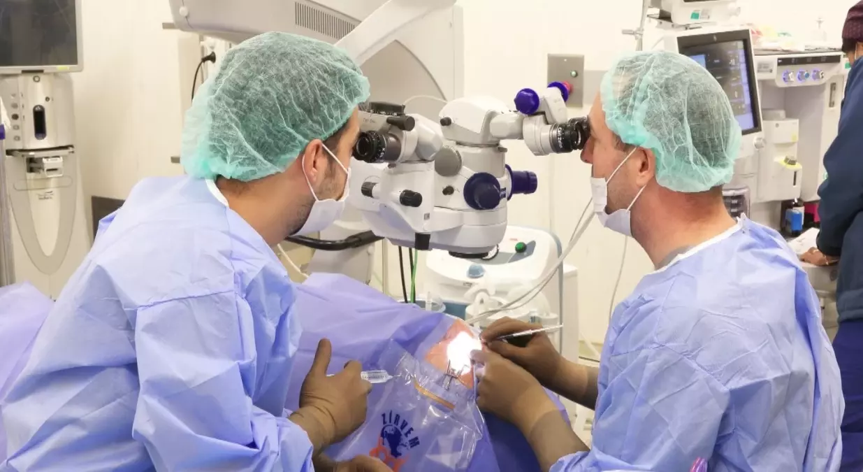 canli cerrahi sempozyumu bes klinik vaka incelendi vJuVgDOW.jpg
