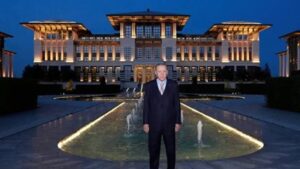erdogan makamlar koltuklar unvanlar gelip gecicidir ve birer imtihan vesilesidir istJab4A.jpg