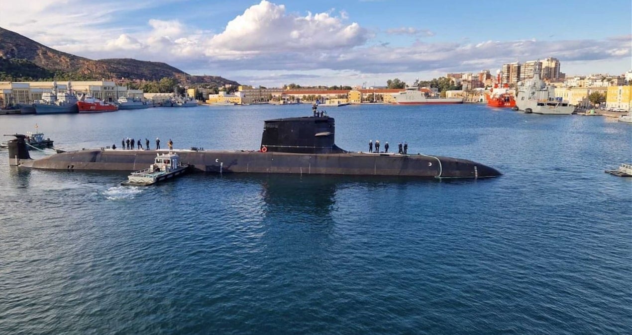 3.000 tonluk denizaltı suya indirildi! 2027’ye kadar envantere girecek