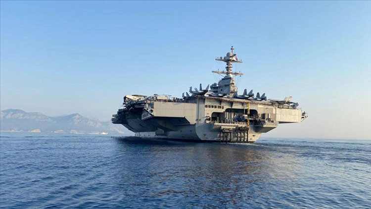 ABD’nin uçak gemisi Venezuela’da