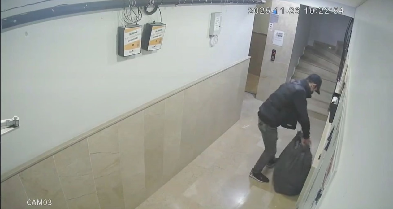 Apartmanlara dadanan ayakkabı hırsızı kameralara yakalandı