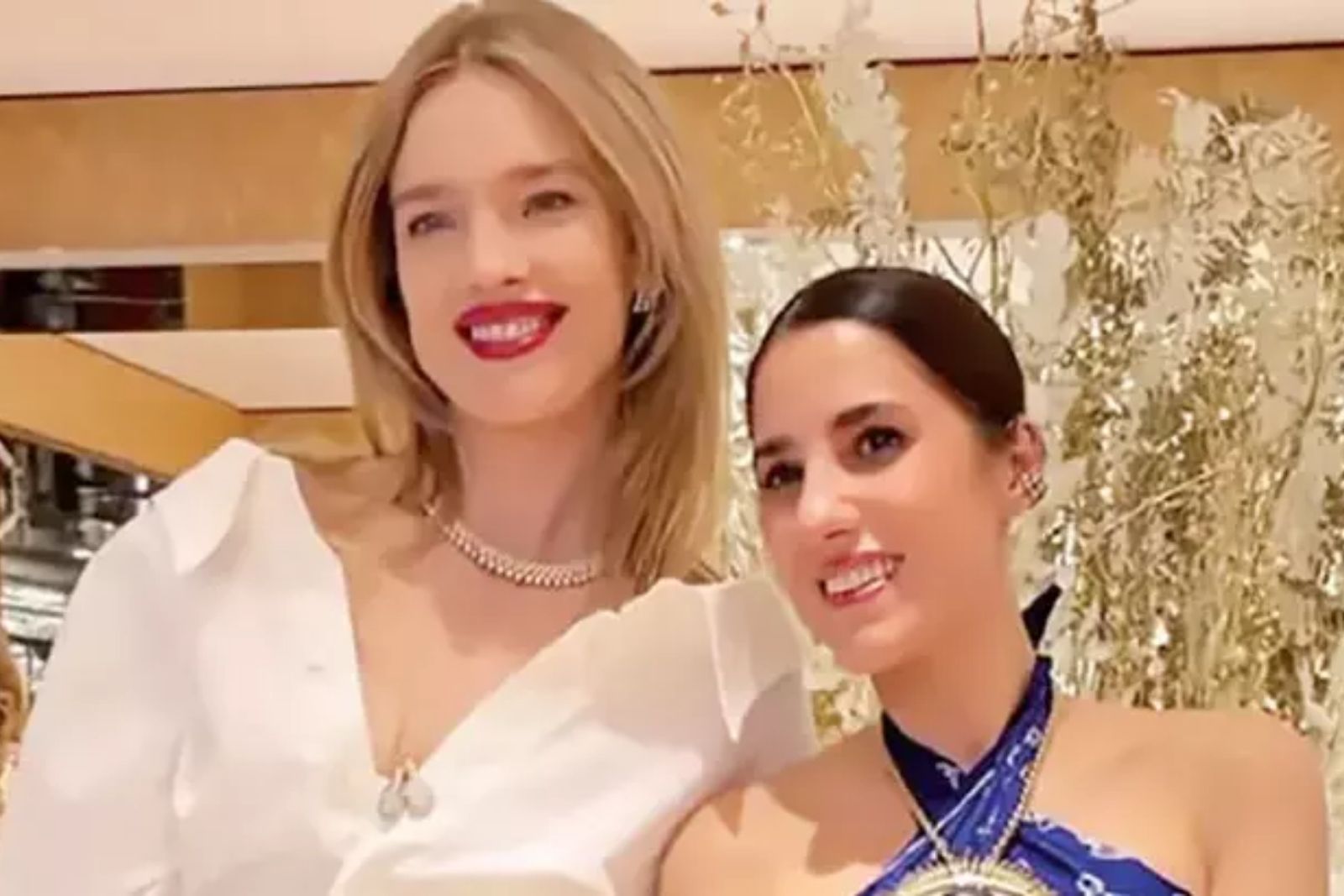 Begüm Kıroğlu’nun Paris ışıltısıyla dünya sosyetesine girdi