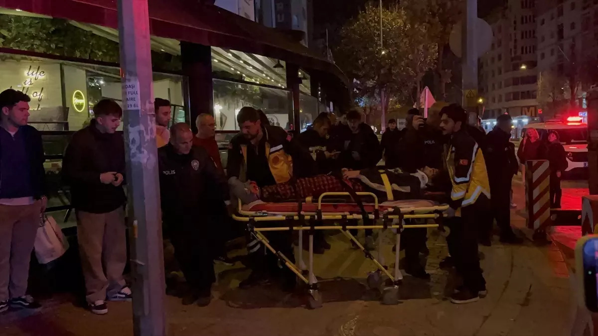 Genç Pencereden Düştü, Tentedeki Kahramanlık