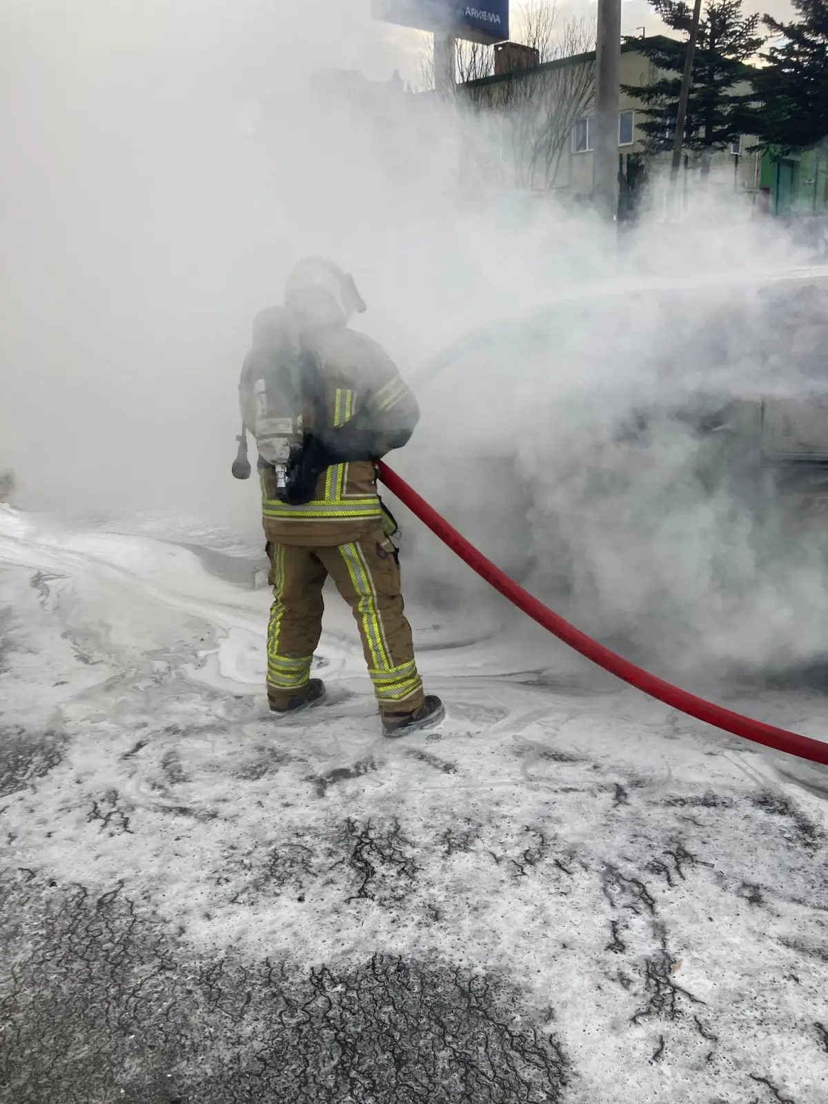 İnegöl’de Otomobil Yangını