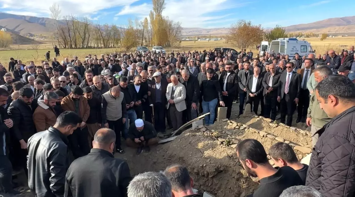 Otomobil ve Tanker Çarpıştı: Selma Karay Hayatını Kaybetti