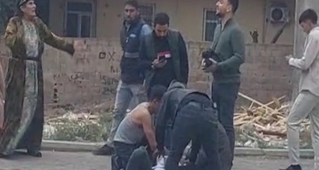 Şanlıurfa’da kanlı kavga! Taşlarla, sopalarla hastanelik ettiler