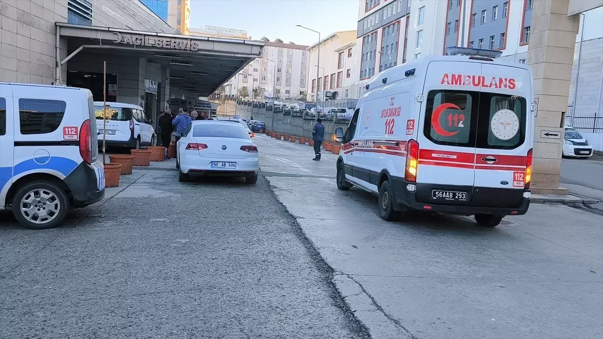 Siirt’te Motosiklet Kazası: Bir Kardeş Hayatını Kaybetti