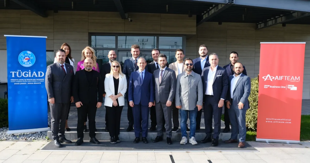 TÜGİAD Bursa Şubesi, Dijital Geleceğin Kodlarını Masaya Yatırdı
