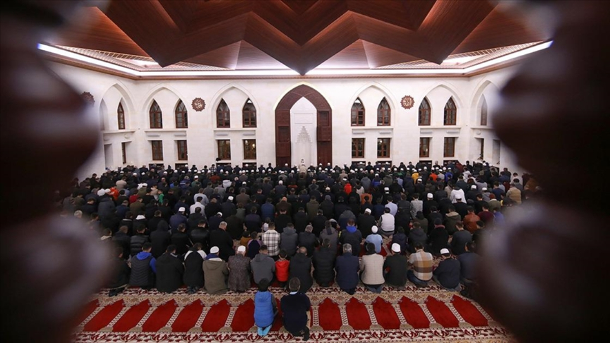 2025’in son kandili: Regaip Kandili ne zaman, hangi gün? En yakın kandil…