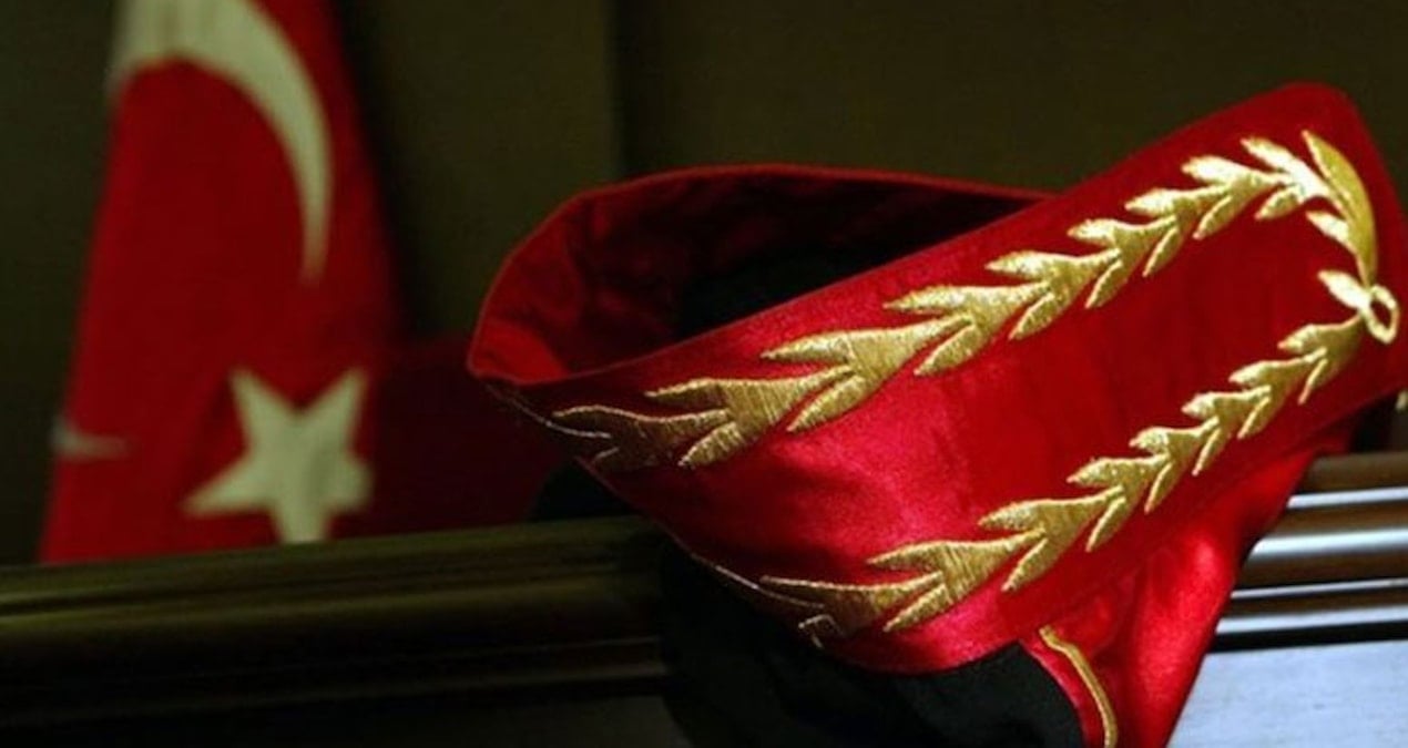 Anayasa Mahkemesi, hakim ve savcı yardımcıları için kararını verdi