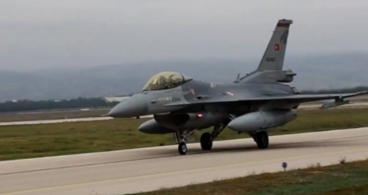 Gökten İHA yağınca, jetler Karadeniz semalarına havalandı