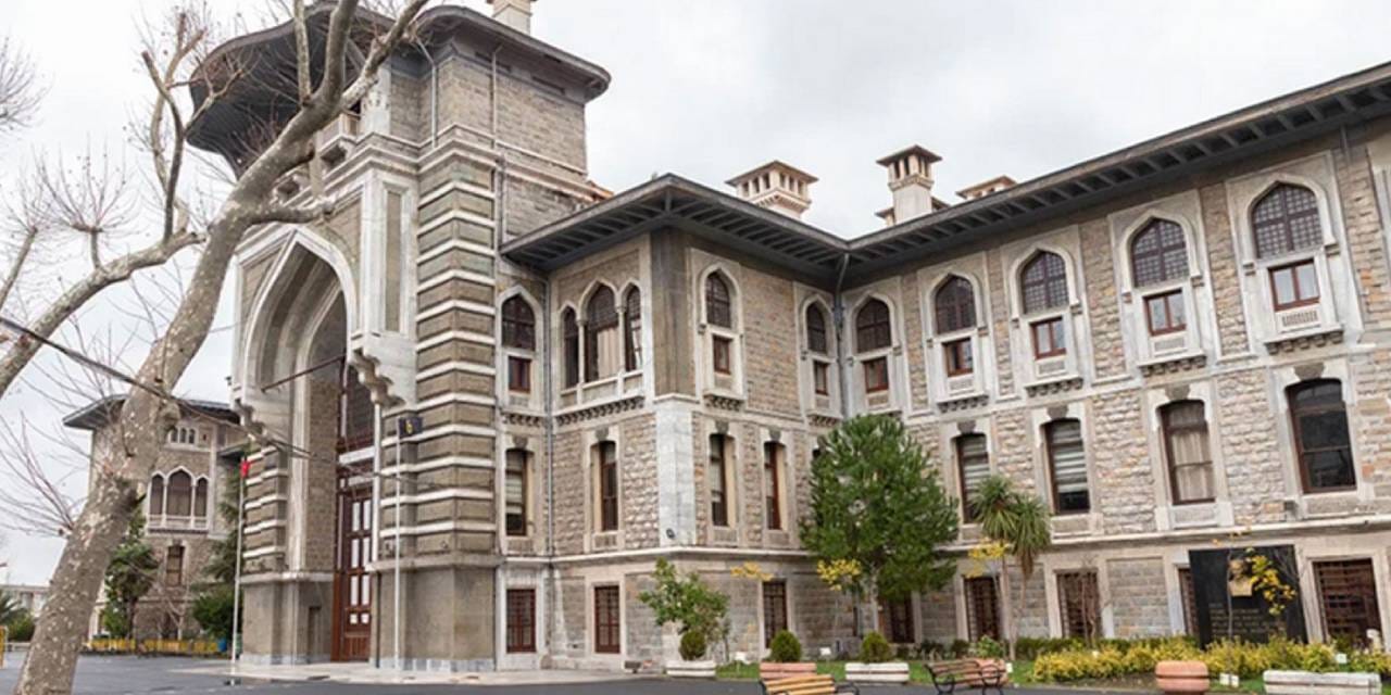 İstanbul Erkek Lisesi’nde ‘taciz listesi’ skandalı! Mezun kadınlardan açıklama