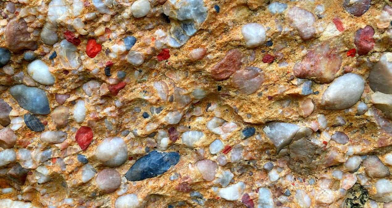 Sahildeki çakıl taşı hayatını değiştirdi: Paraya para demiyor