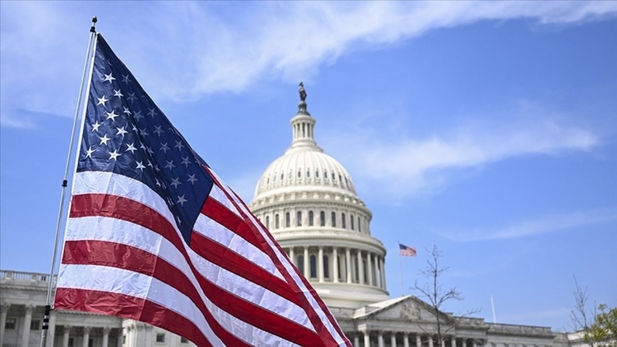 ABD’den Venezuela’daki vatandaşlarına çağrı: Derhal ülkeyi terk edin