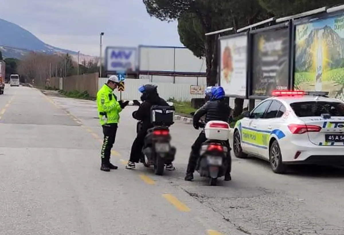 Manisa’da Motosiklet Denetimi: 364 Sürücüye Ceza