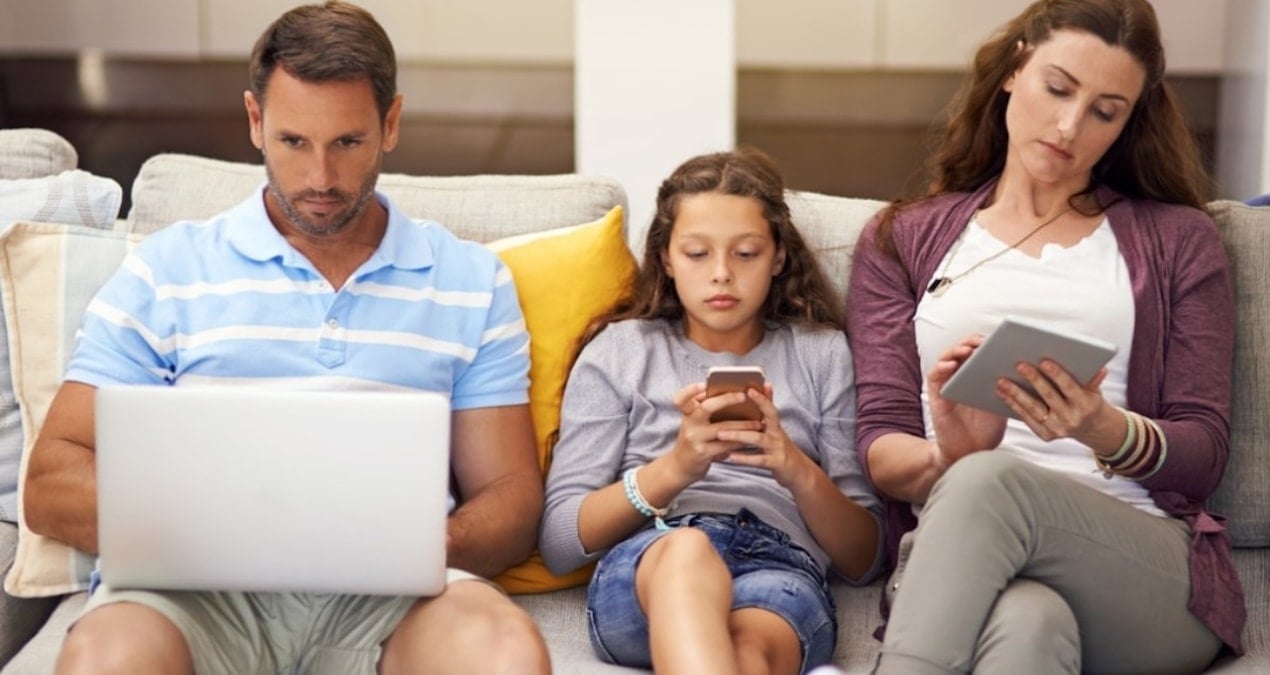 O yaştan önce çocuklarınıza asla telefon vermeyin! Uzmanlardan kritik uyarı