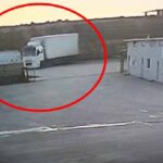 Minibüs, Dönüş Yapan Kamyona Çarparak Kazaya Sebep Oldu