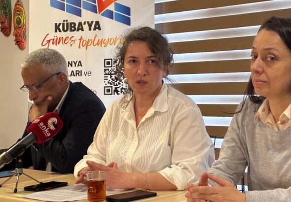 kuba-dostluk-dernegi-abd-ambargosuna-karsi-bagis-kampanyasi-duzenliyor-kubaya-gunes-goturuyoruz-sQjJIti7